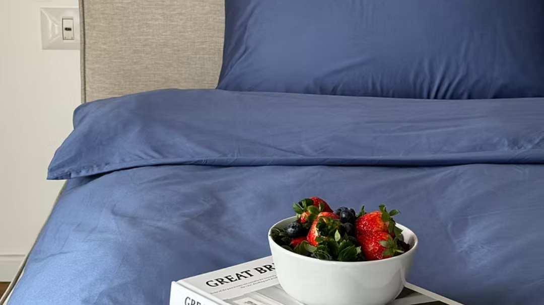 שמיכת פוך – המדריך המלא לשילוב חמימות, עיצוב ובריאות בחדר השינה