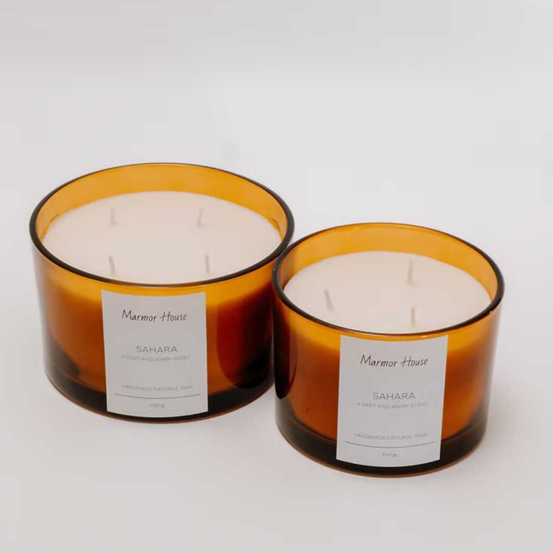 נר מעוצב בכלי זכוכית איכותי, יוקרתי ואלגנטי שימלא את הבית שלך בניחוח ממכר! הנר עשוי משעוות סויה טבעית, עם ריח ייחודי שמעניק לכל חלל אווירה של בית מלון יוקרתי.
קולקציית SAHARA תביא אליך את תחושת הפינוק והסטייל, עם ניחוח עשיר ועוטף שמשרה חמימות אך שומר על רעננות וניקיון. זה כל מה שצריך כדי ליהנות מריח מושלם ומרגיע בכל פינה בבית.