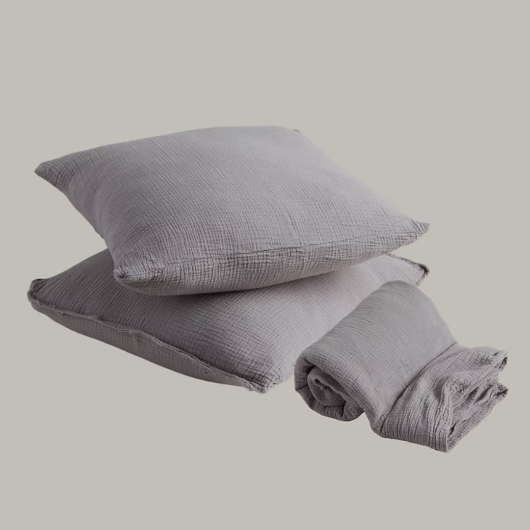 מה כולל המארז?
כיסוי מיטה טטרה גדול (200x220 ס"מ).
זוג כריות נוי טטרה תואמות (50x50 ס"מ), כולל כריות מילוי איכותיות.