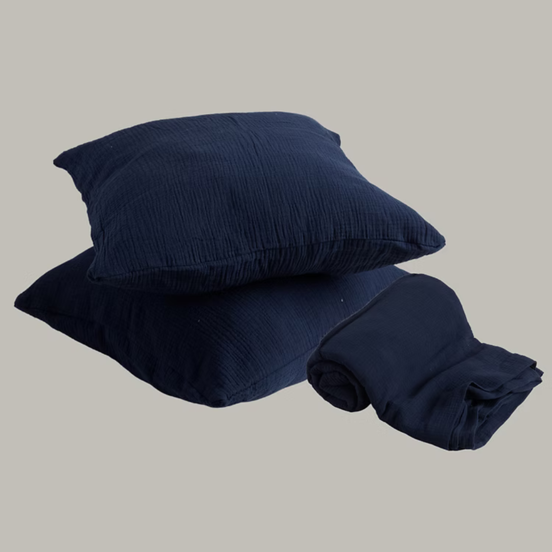 מה כולל המארז?
כיסוי מיטה טטרה גדול (200x220 ס"מ).
זוג כריות נוי טטרה תואמות (50x50 ס"מ), כולל כריות מילוי איכותיות.