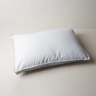 כרית שינה במילוי דמוי פלומה מסיבים עדינים ורכים המעניקים תחושה מפנקת ונעימה.

כרית אנטי אלרגנית, טבעונית, ללא מרכיבים מן החי.