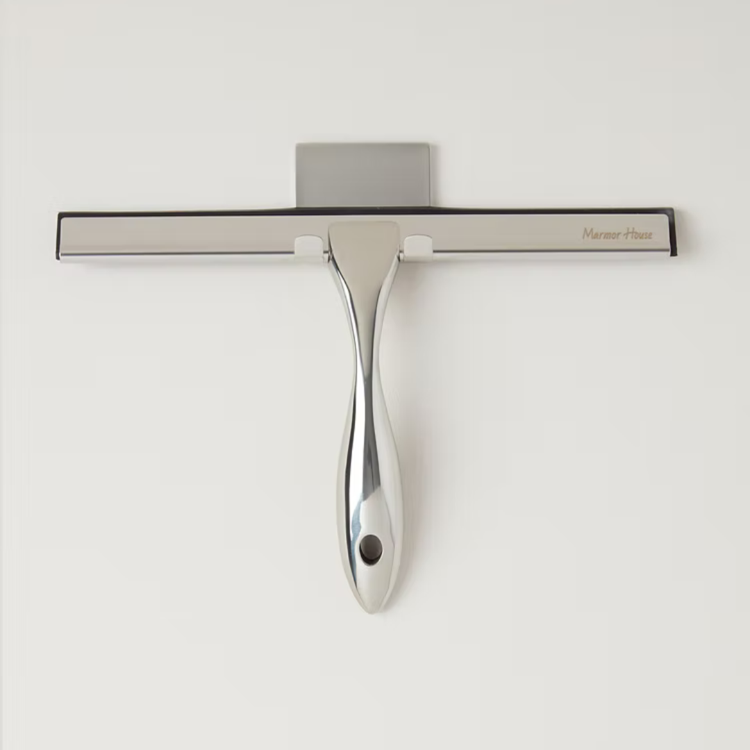 הכירי את מגב כף היד הרב-תכליתי שמקצר את זמני הניקיון ונשאר כמו חדש לאורך זמן. הוא מושלם לניקוי דלתות המקלחת, חלונות זכוכית בבית וברכב, והשיש במטבח.