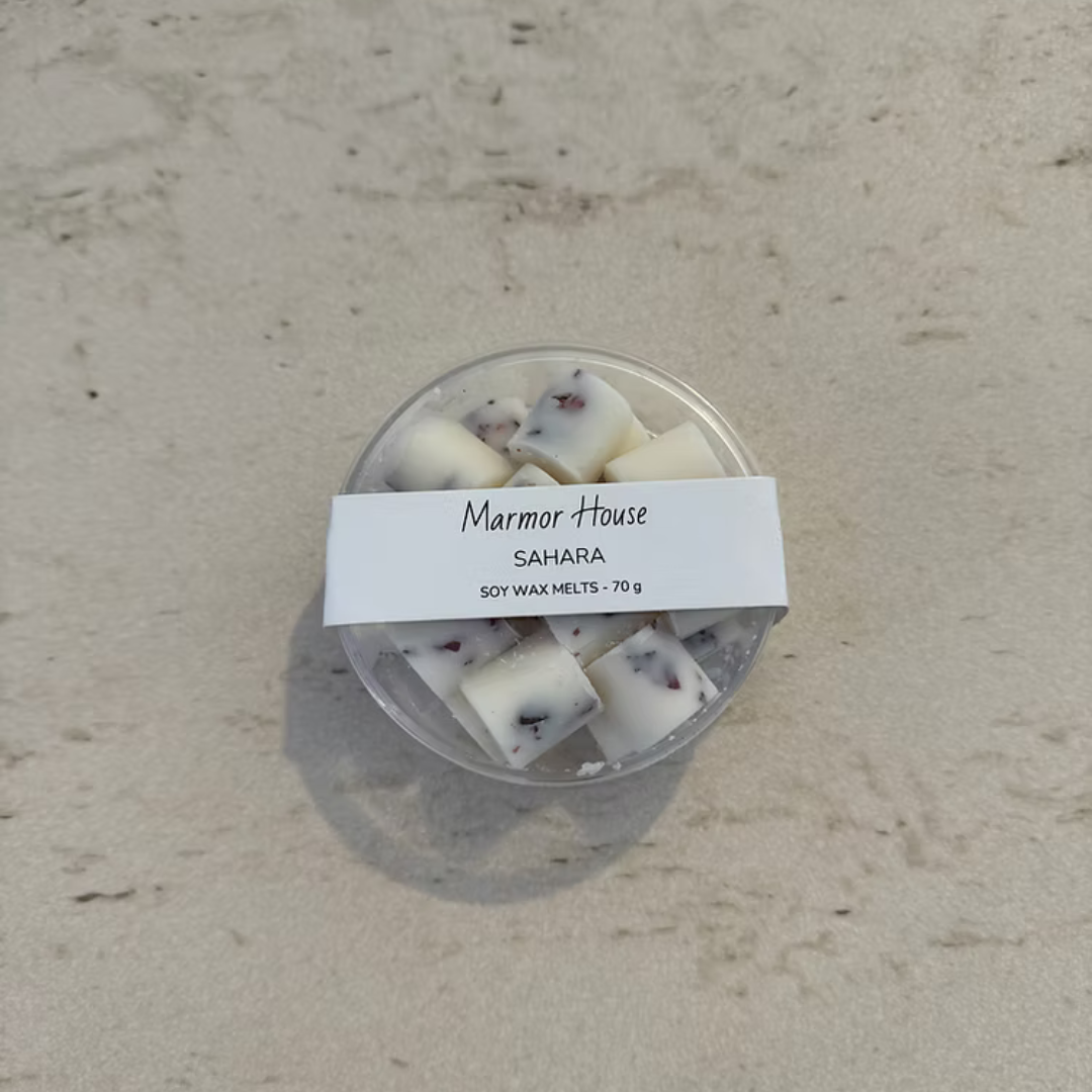 פרלינים ריחניים למבער, המיוצרים בעבודת יד מ-100% שעוות סויה טבעית. הפרלינים שלנו ידידותיים לסביבה ולגוף, אינם מכילים כימיקלים מזיקים ובטוחים לשימוש לחוויית ריח עשירה ונקייה.